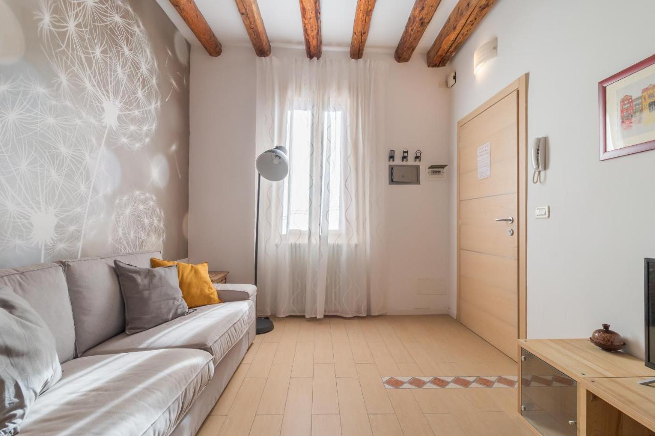 Apartment Casa Masa Close To @s.lucia Train Station *